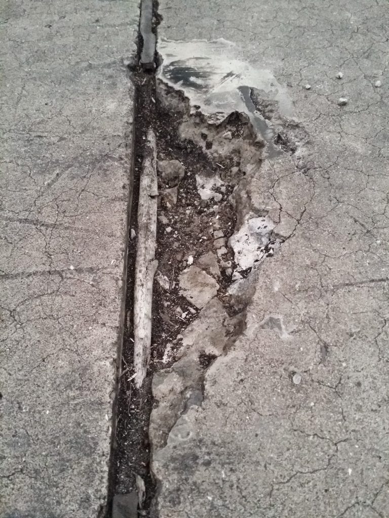 Concrete joint - broken