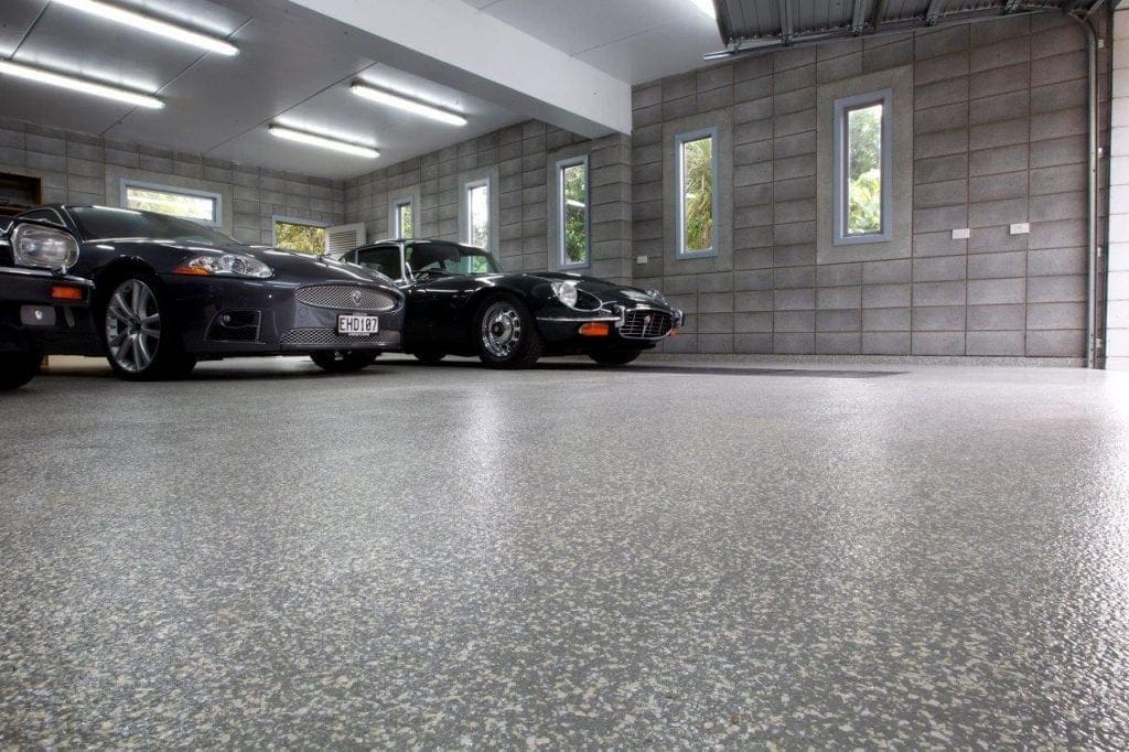 Garage floor with Sparta-Flake